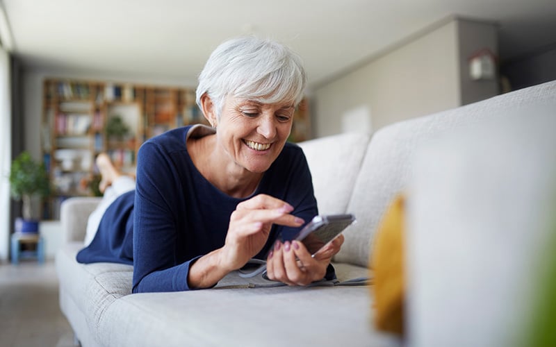 Woman-on-couch-mobile-1